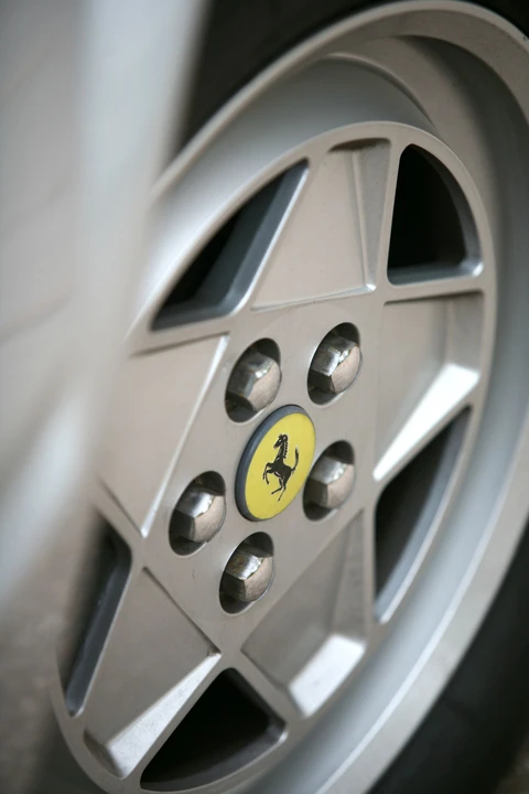 1989 Ferrari 412 - Image 11 of 17