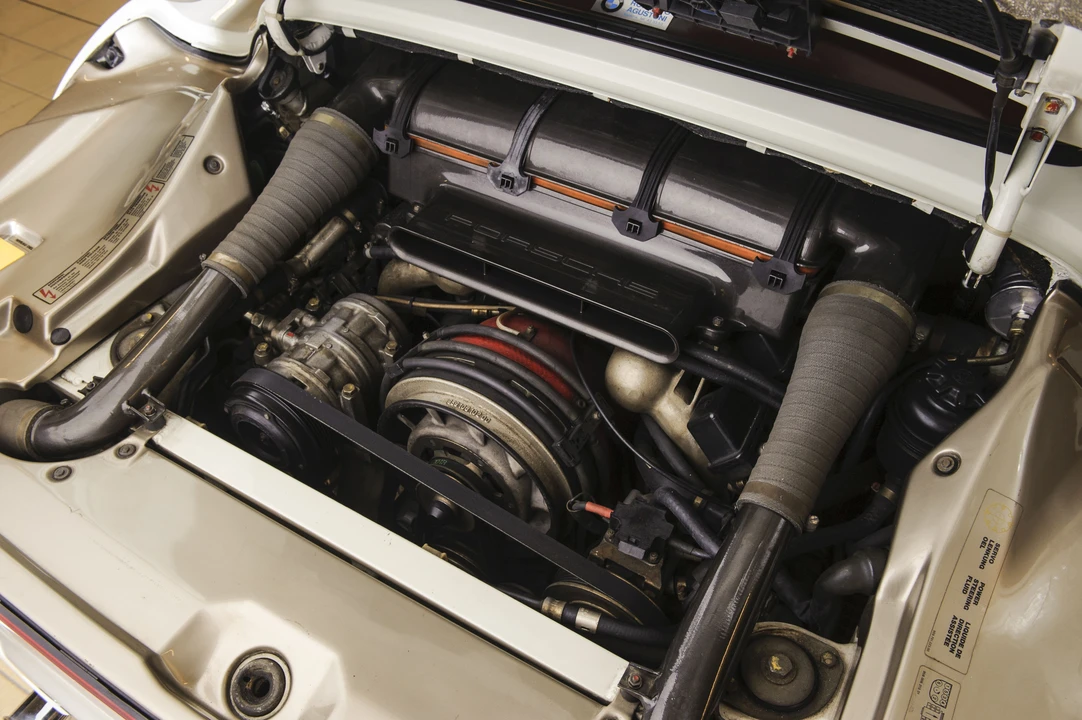 1988 Porsche 959 - Image 26 of 31