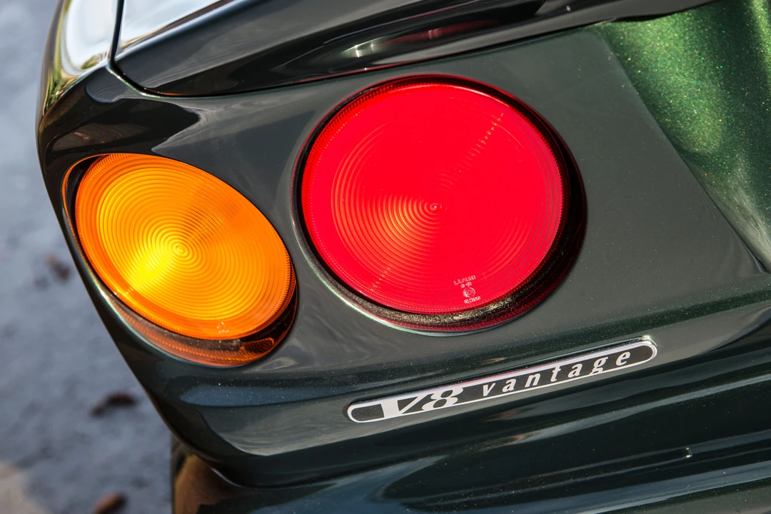 2000 Aston Martin Virage & V8 & Vantage - Image 6 of 31