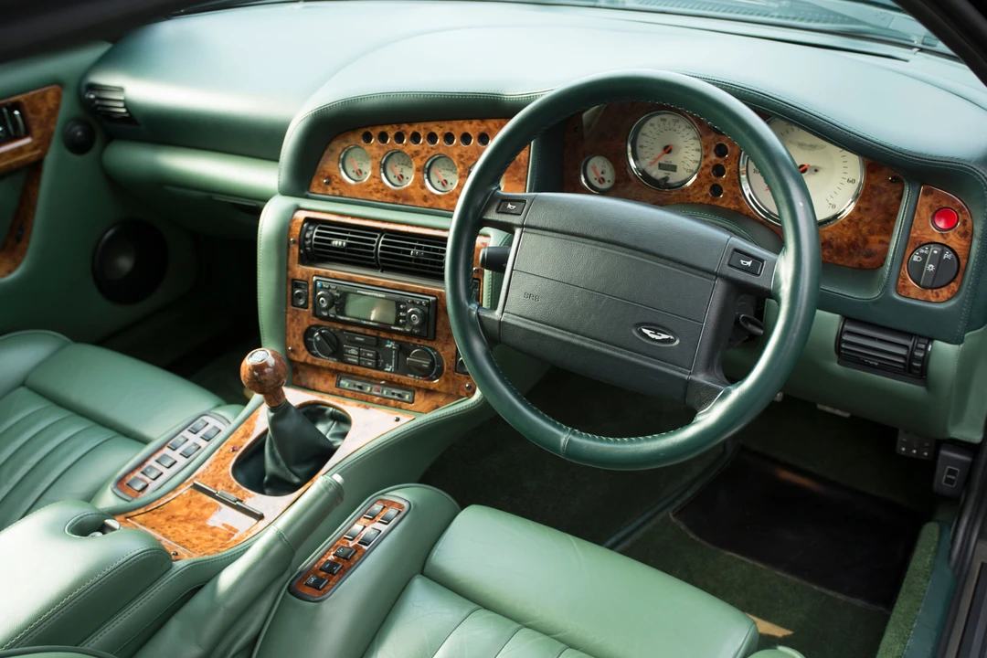 2000 Aston Martin Virage & V8 & Vantage - Image 18 of 31