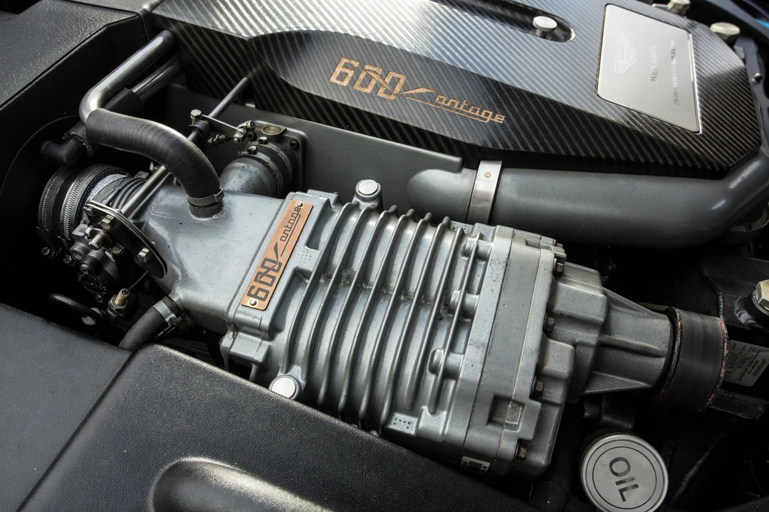 2000 Aston Martin Virage & V8 & Vantage - Image 11 of 31