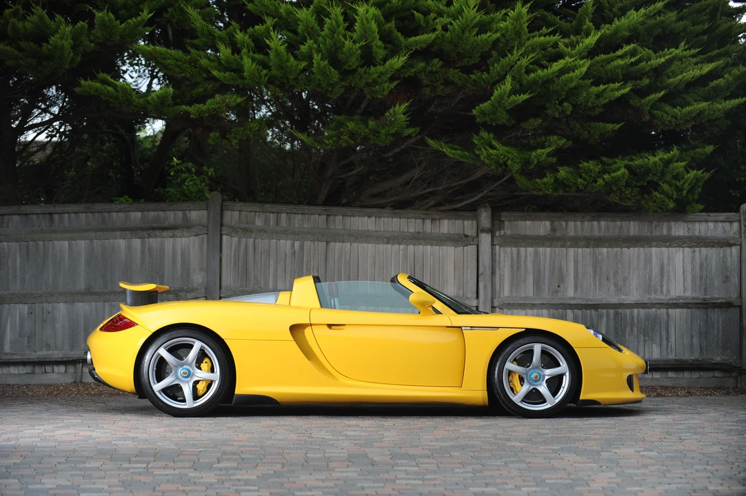 2005 Porsche Carrera GT - Image 10 of 31