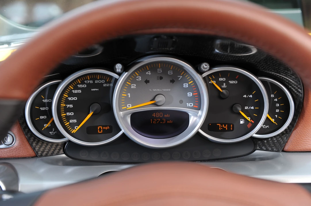 2005 Porsche Carrera GT - Image 19 of 31