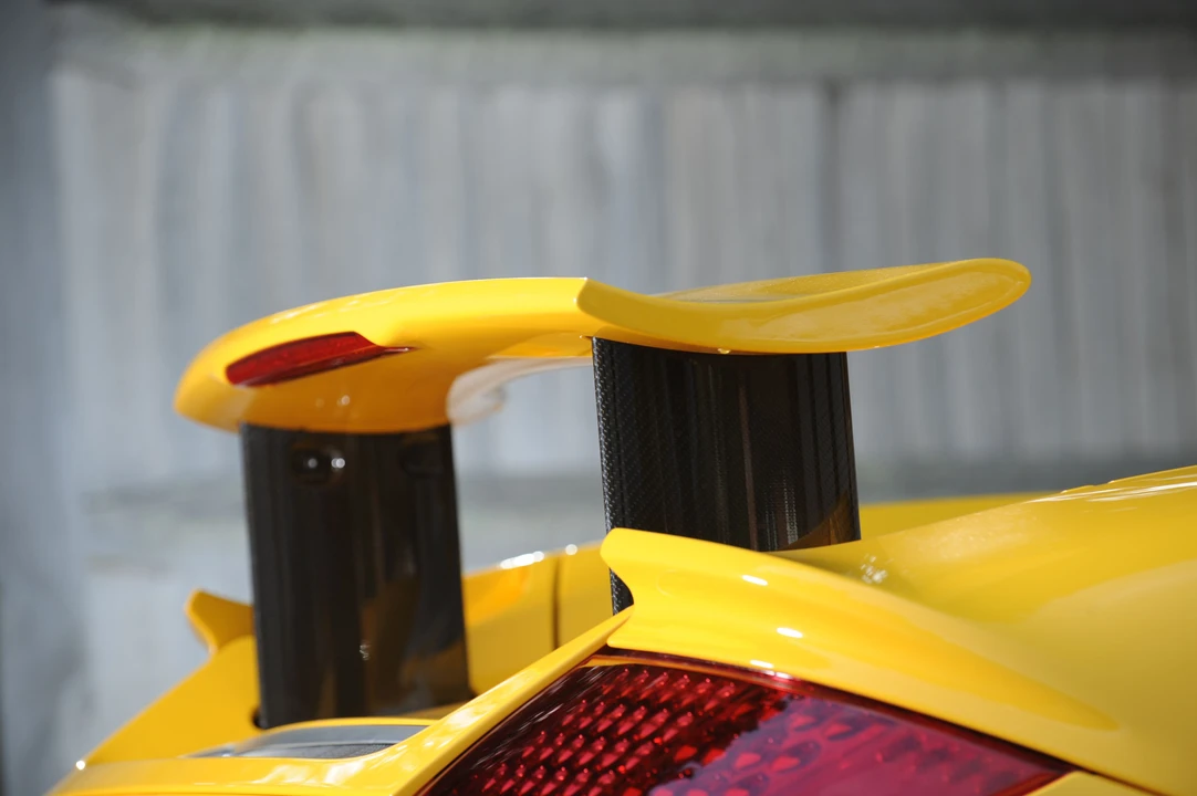 2005 Porsche Carrera GT - Image 8 of 31