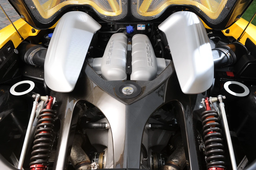 2005 Porsche Carrera GT - Image 25 of 31
