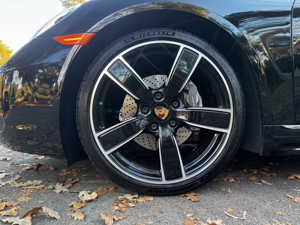 2018 Porsche 718 Cayman - Image 9 of 11