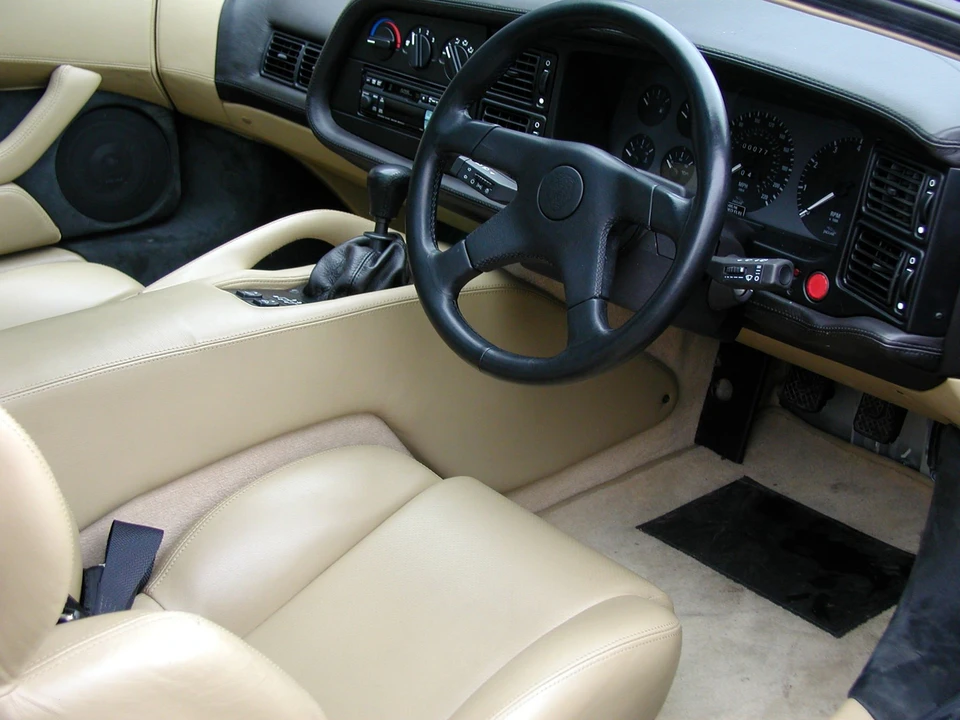 1993 Jaguar XJ220 - Image 3 of 3
