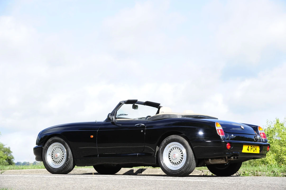 1996 MG RV8 - Image 4 of 5