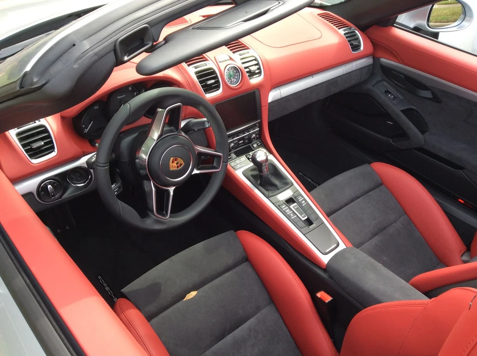 2016 Porsche 981 Boxster Spyder - Image 6 of 6