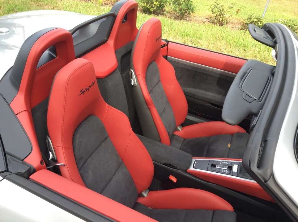 2016 Porsche 981 Boxster Spyder - Image 3 of 4