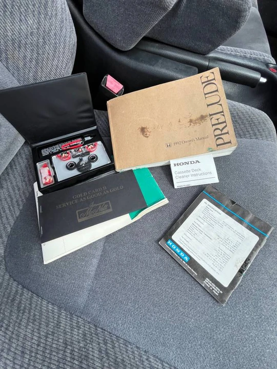 1992 Honda Prelude 4th Gen - Image 13 of 24