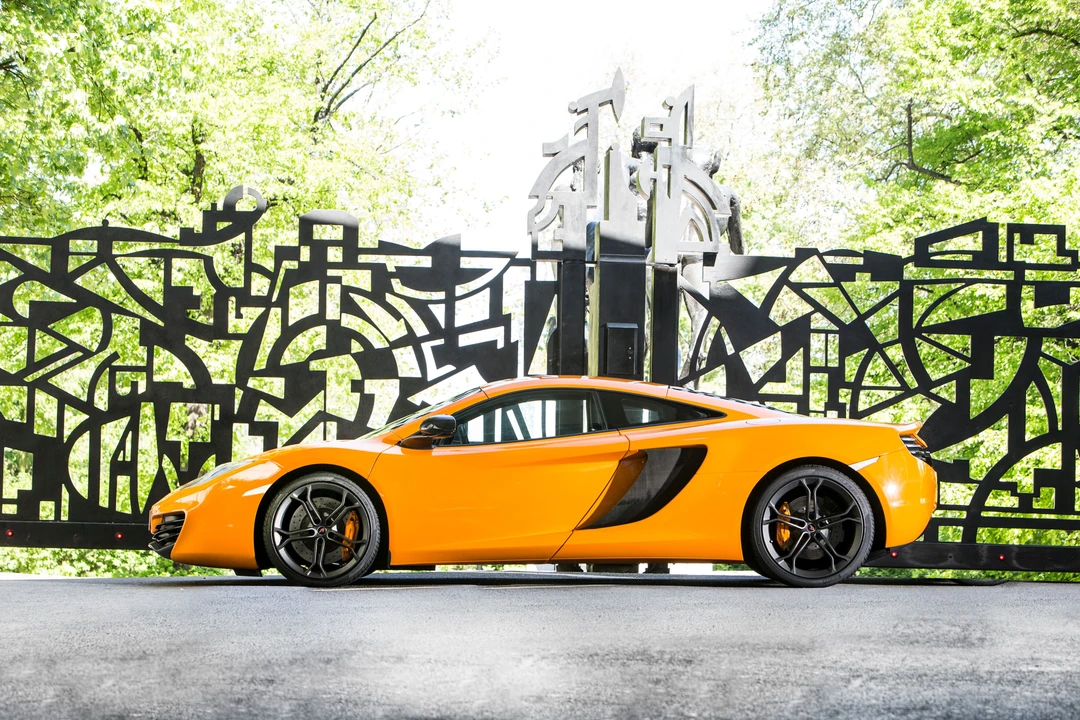 2012 McLaren MP4-12C - Image 8 of 26