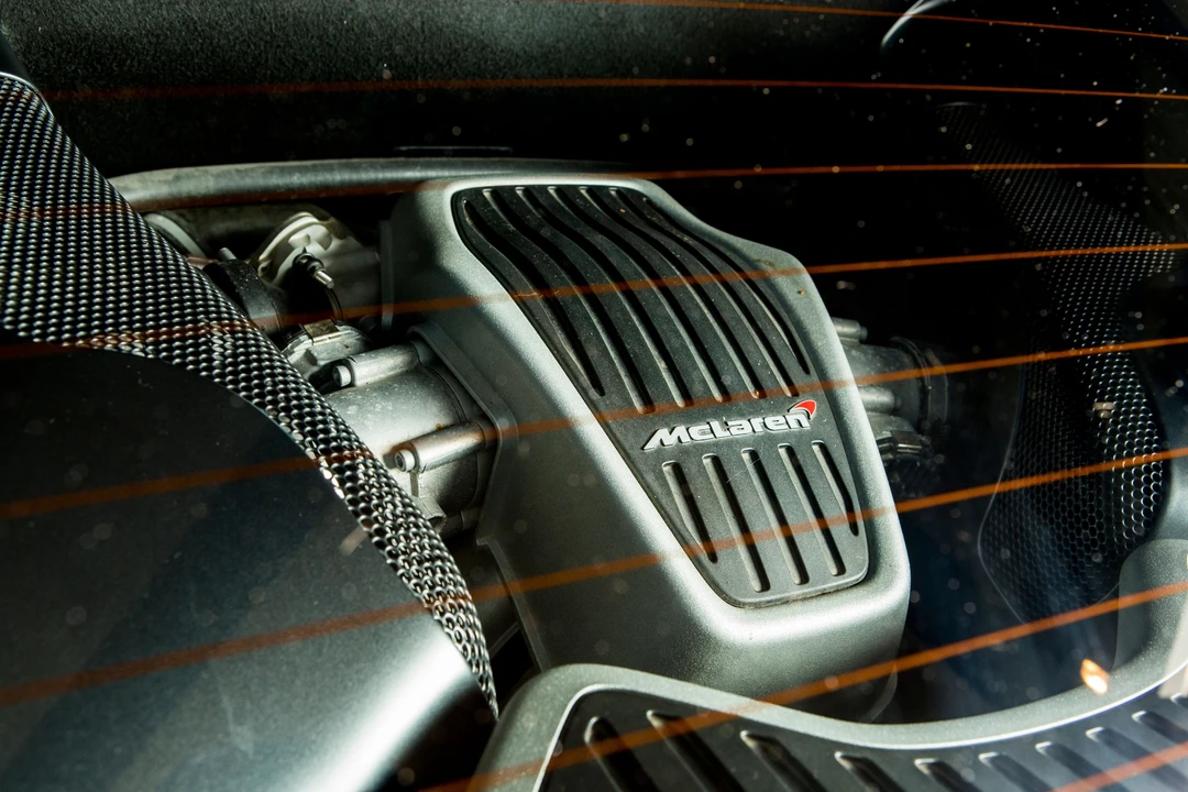 2012 McLaren MP4-12C - Image 13 of 26