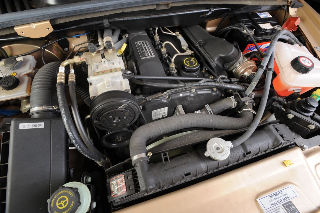 2002 LTI - Image 2 of 8