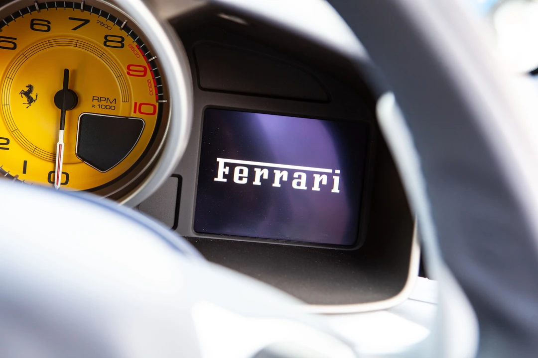 2017 Ferrari F12berlinetta - Image 16 of 31