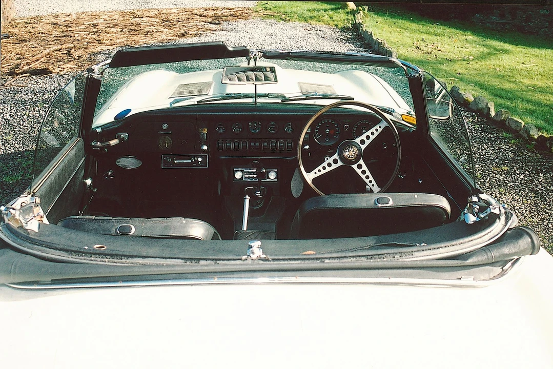 1970 Jaguar E-Type Series 2 - Image 2 of 2