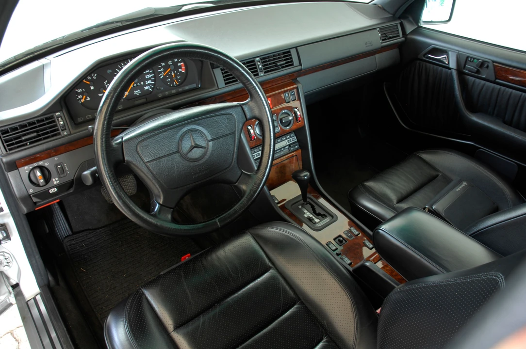 1991 Mercedes-Benz 500E & E500 - Image 3 of 3
