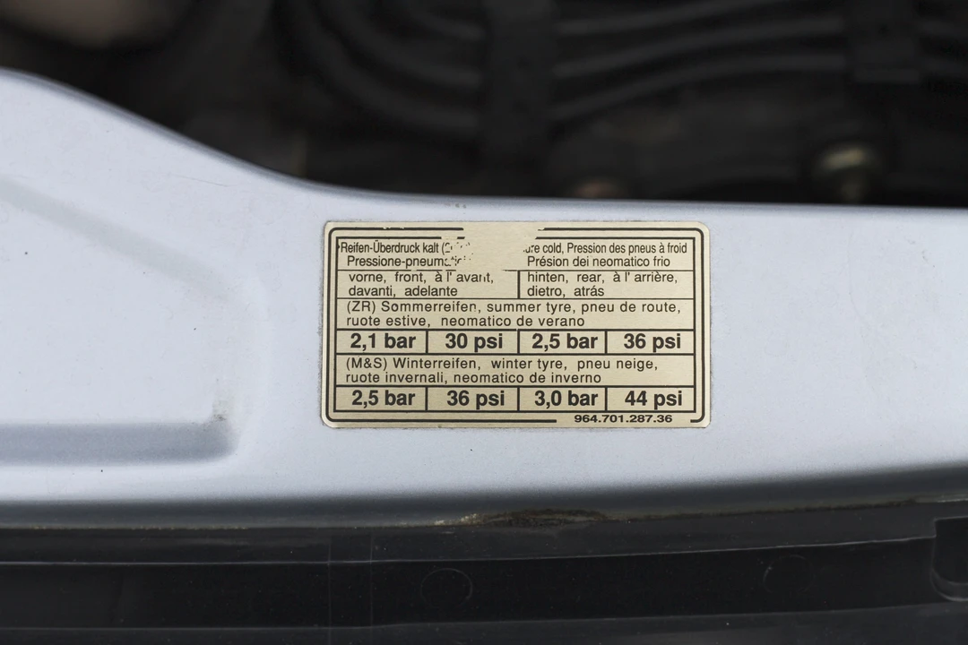 1994 Porsche 964 Carrera RS - Image 6 of 12