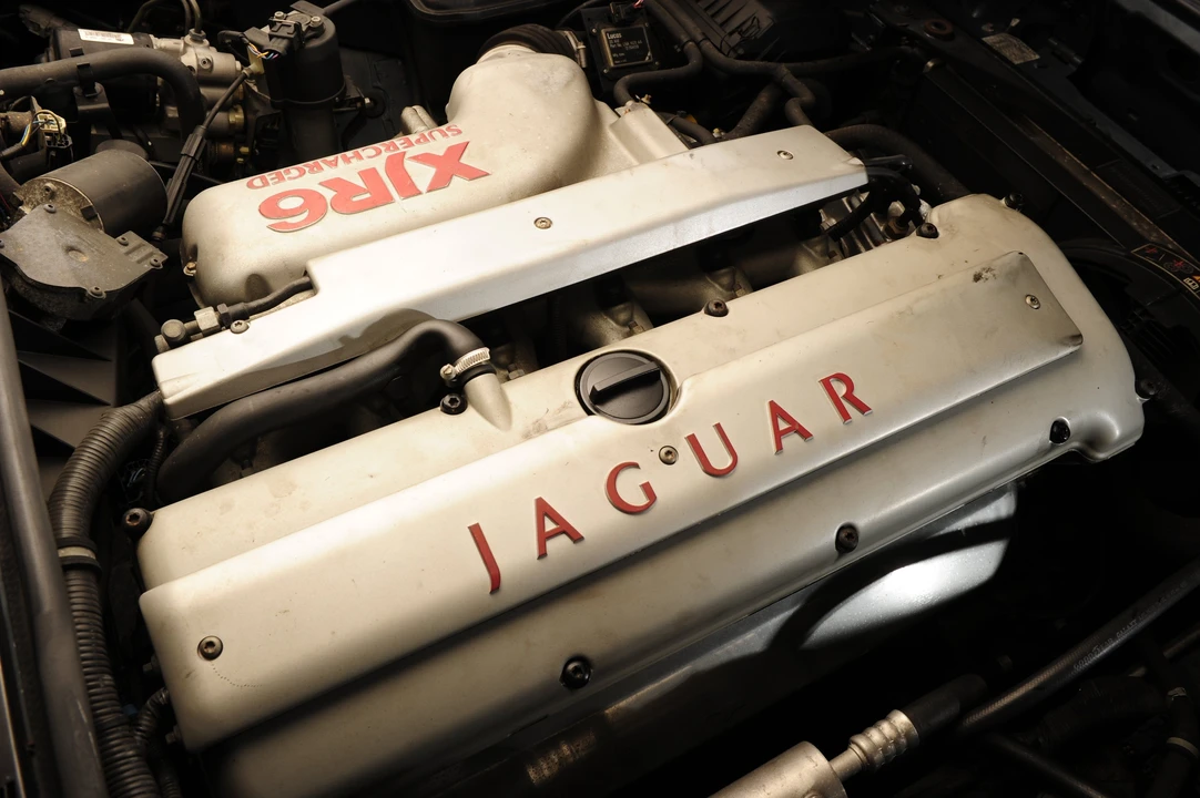 1995 Jaguar X306 XJR - Image 2 of 4