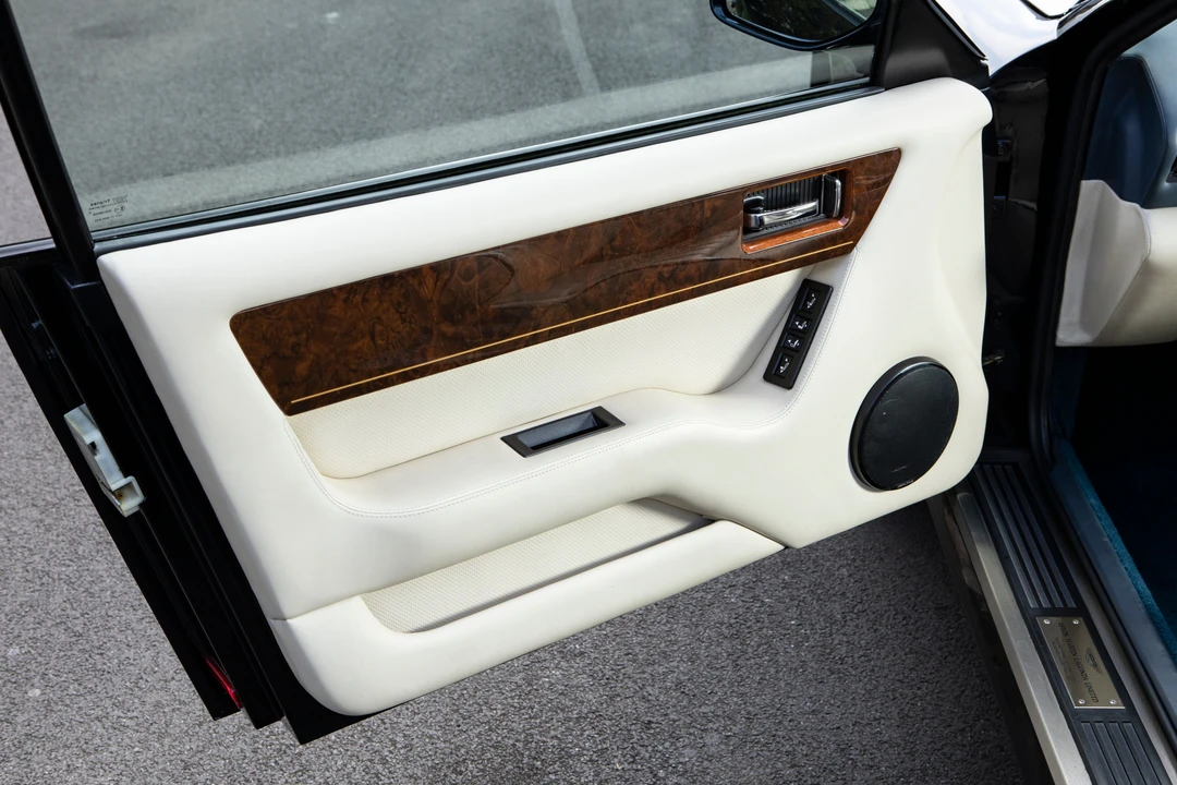 1996 Aston Martin V8 Coupe - Image 16 of 29