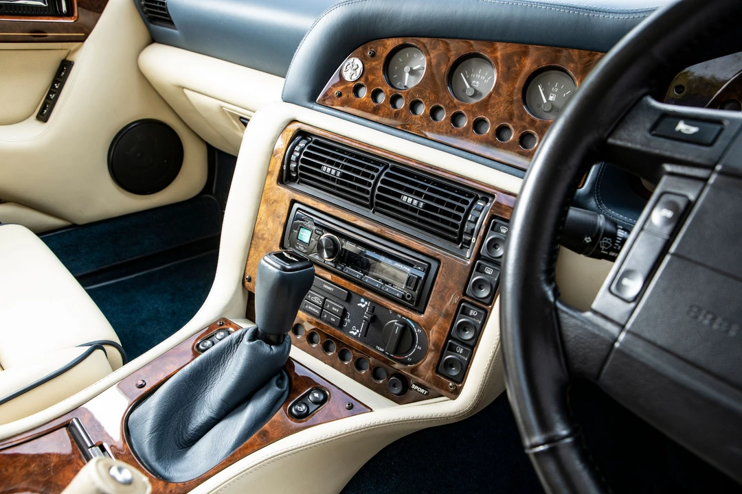 1996 Aston Martin V8 Coupe - Image 25 of 29