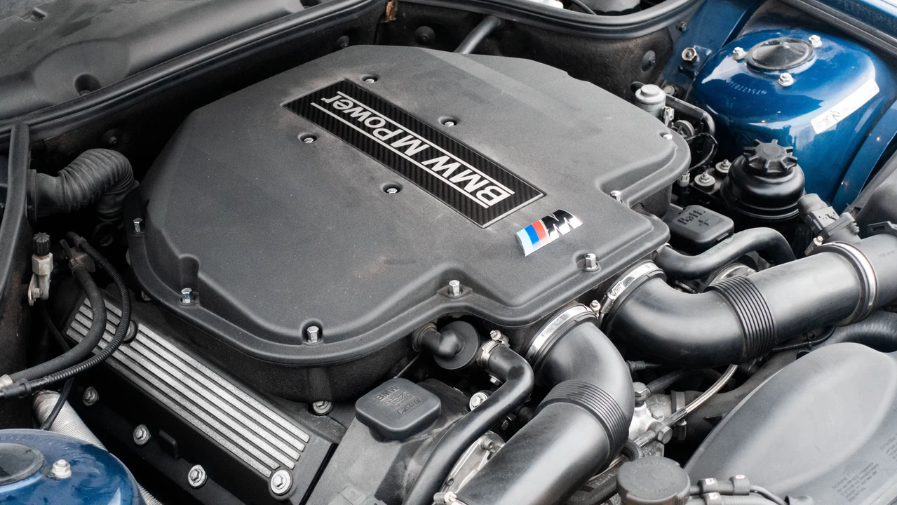 2001 BMW Z8 - Image 17 of 31