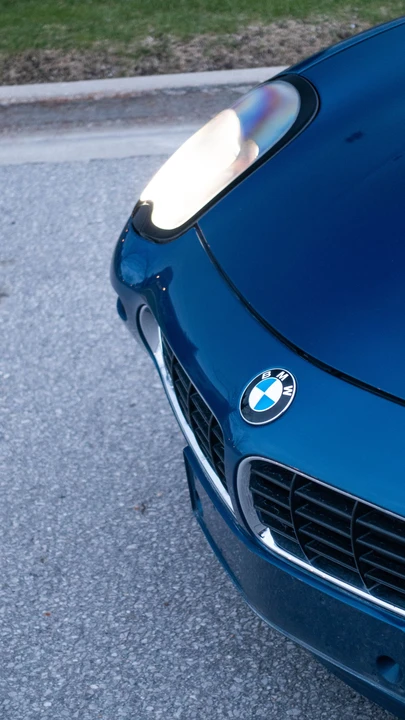 2001 BMW Z8 - Image 27 of 31