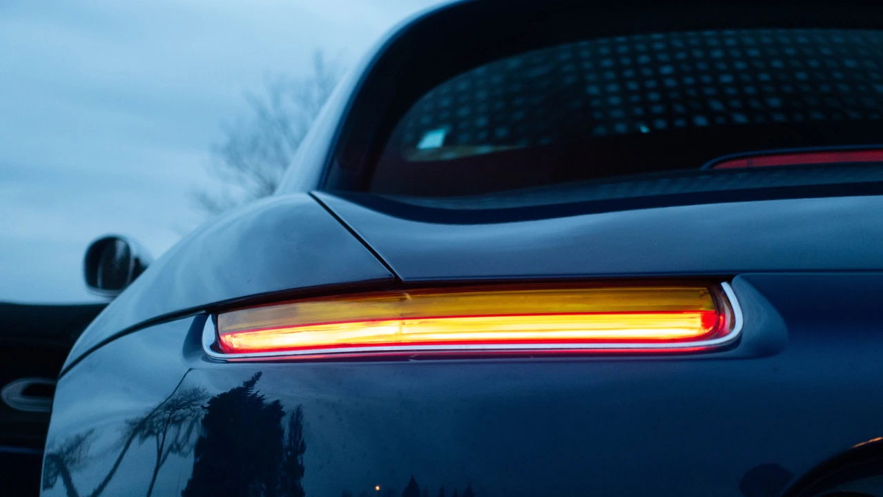 2001 BMW Z8 - Image 21 of 31