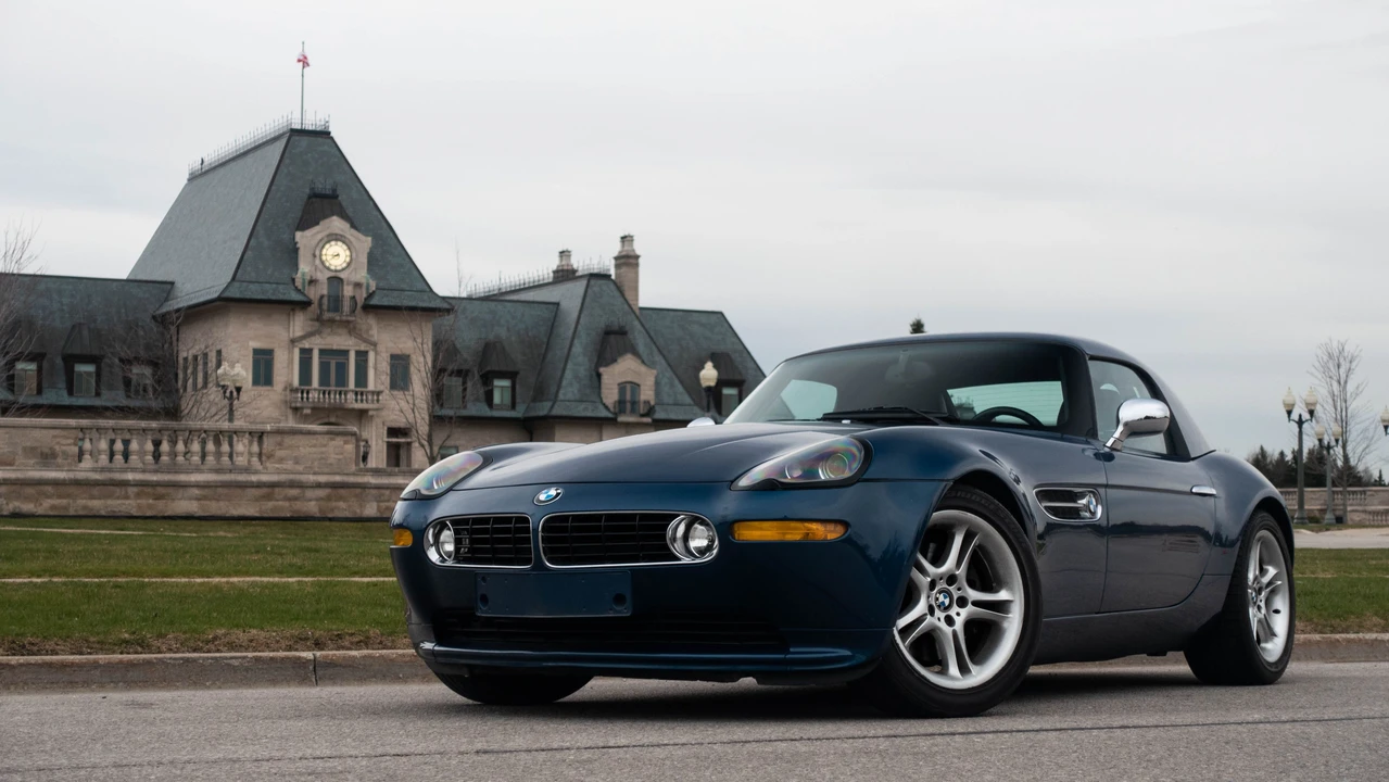 2001 BMW Z8 - Image 2 of 31