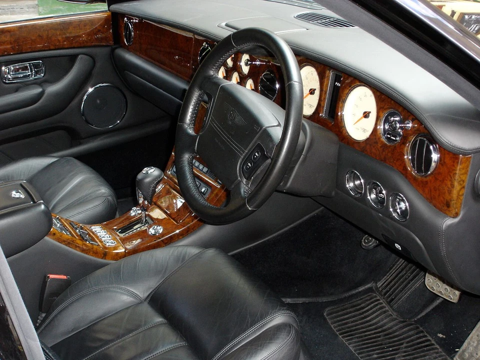 2003 Bentley Arnage R & RL - Image 6 of 6