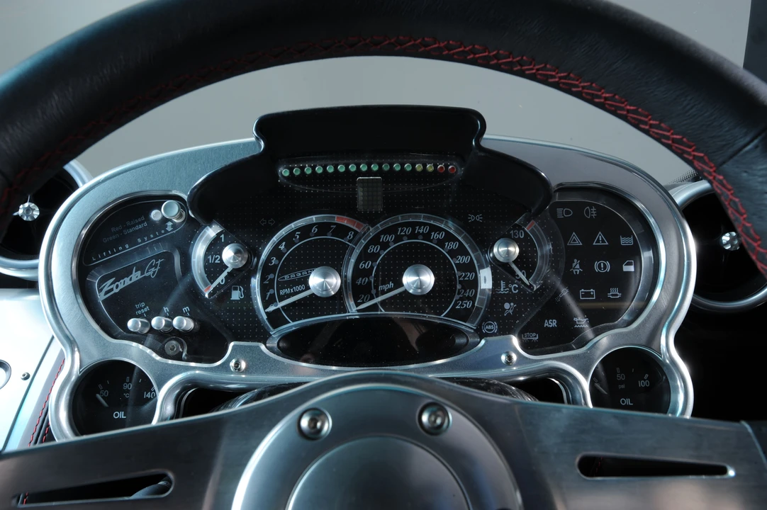 2010 Pagani Zonda - Image 6 of 25