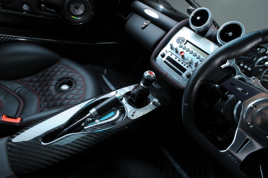 2010 Pagani Zonda - Image 2 of 25