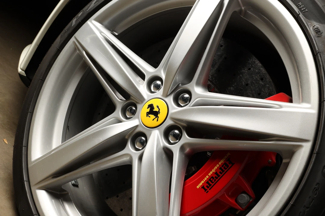 2014 Ferrari F12berlinetta - Image 21 of 31