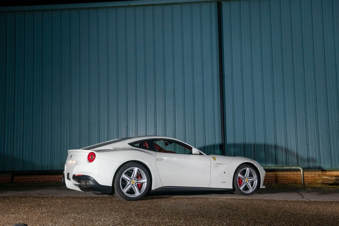 2014 Ferrari F12berlinetta - Image 3 of 31