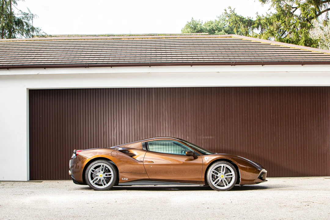 2018 Ferrari 488 Spider - Image 5 of 31