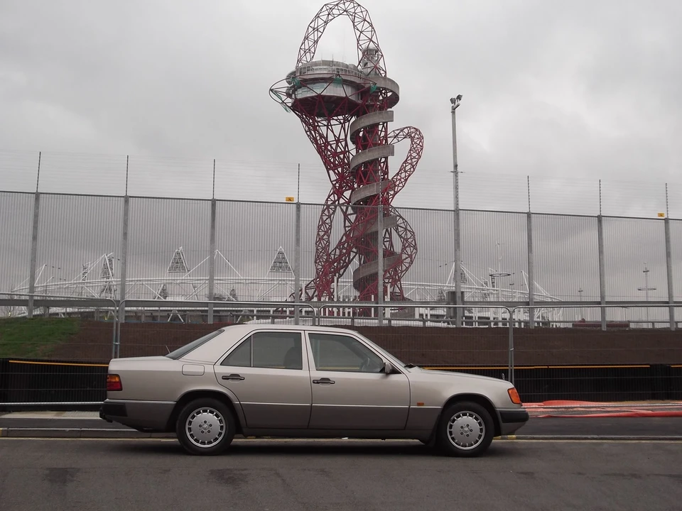 1991 Mercedes-Benz W124 E-Class - Image 3 of 3