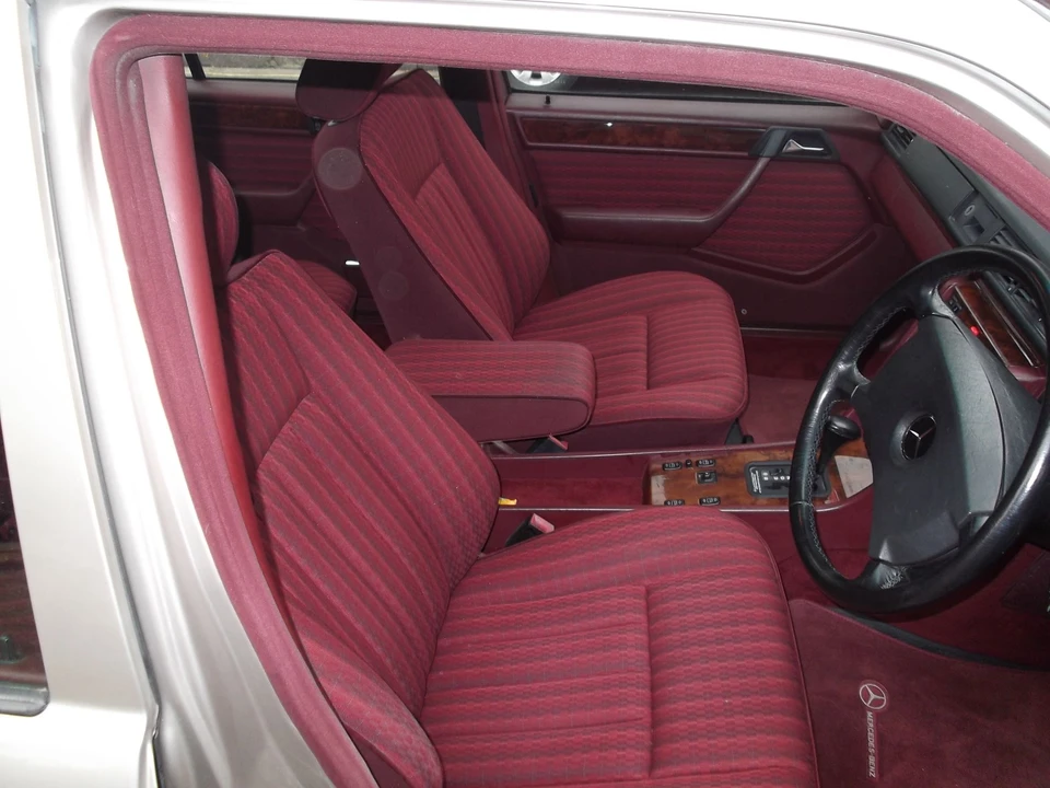 1991 Mercedes-Benz W124 E-Class - Image 2 of 3