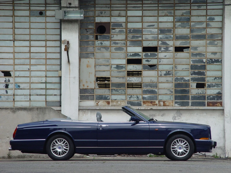 1998 Bentley Azure 1st Gen - Image 10 of 10