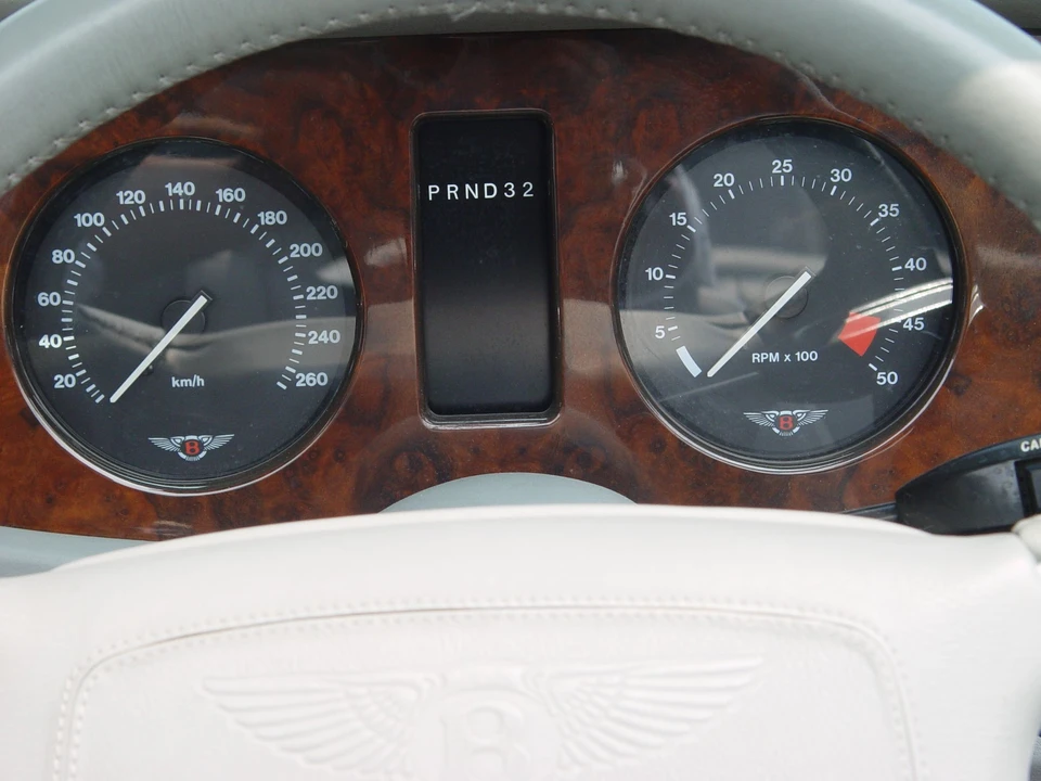 1998 Bentley Azure 1st Gen - Image 4 of 10