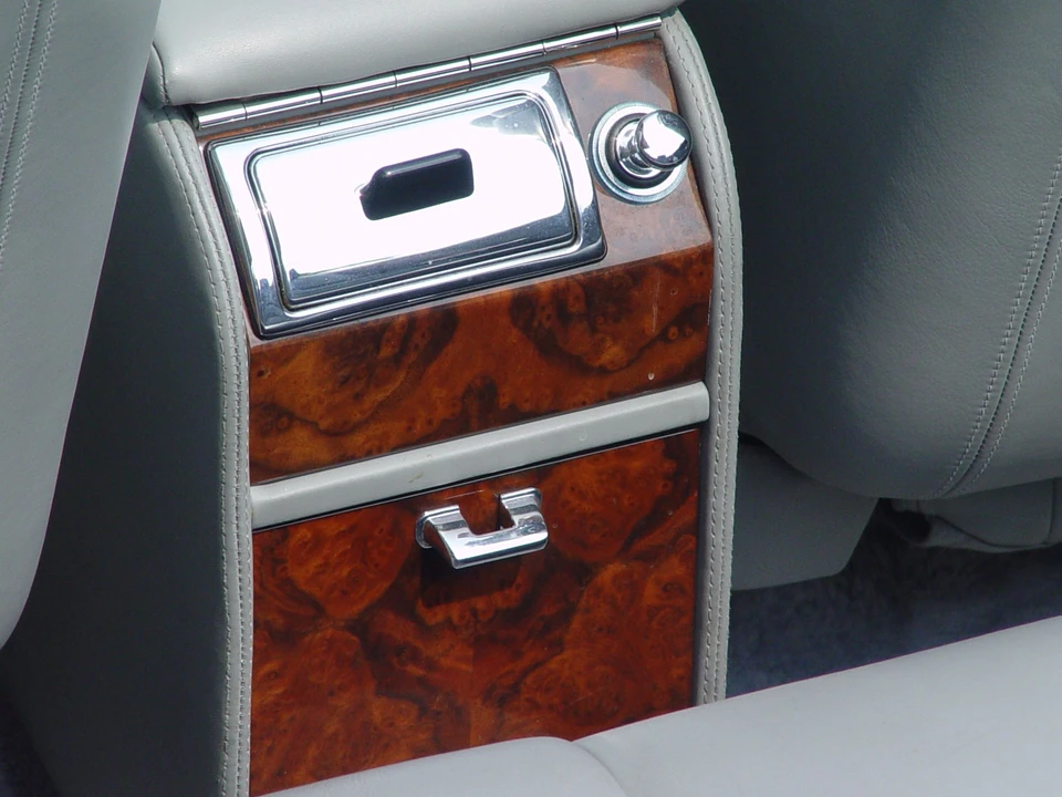 1998 Bentley Azure 1st Gen - Image 5 of 10