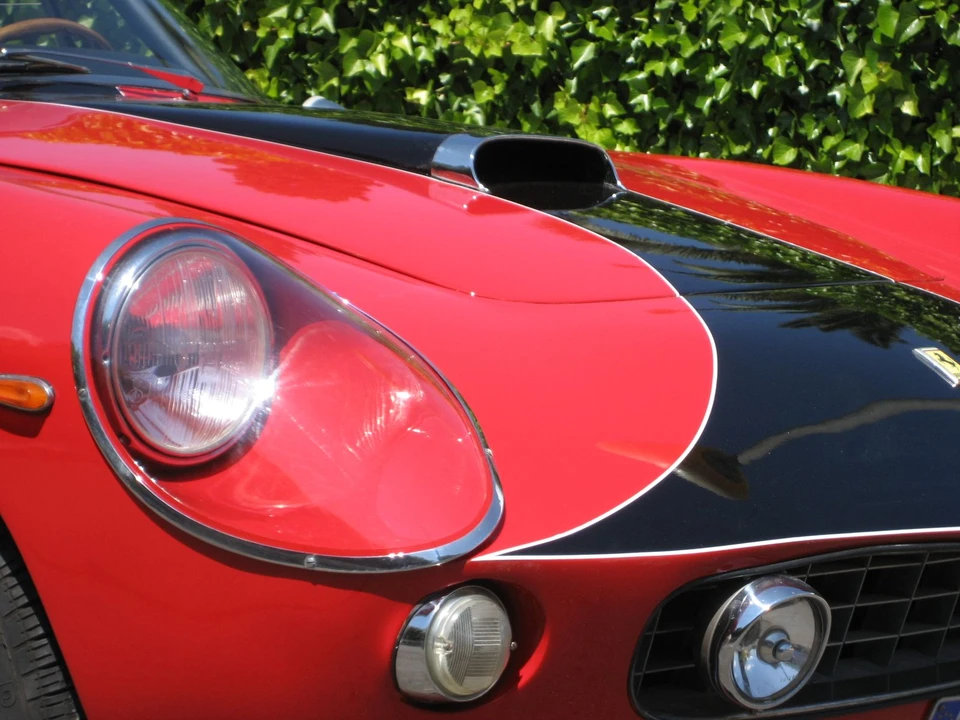 1965 Ferrari 330 GT 2+2 - Image 11 of 12