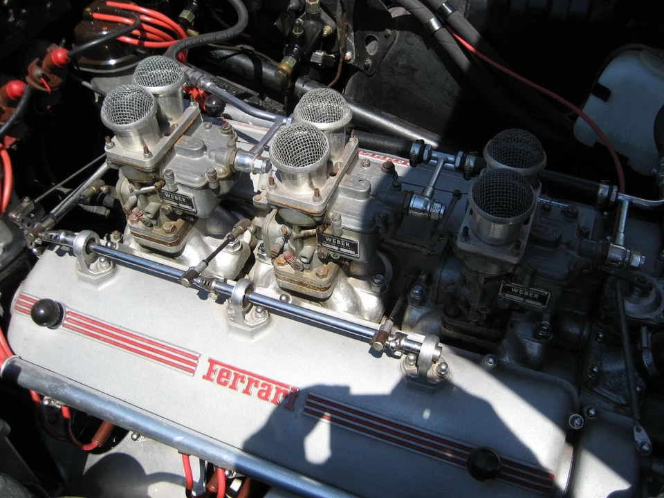 1965 Ferrari 330 GT 2+2 - Image 10 of 12