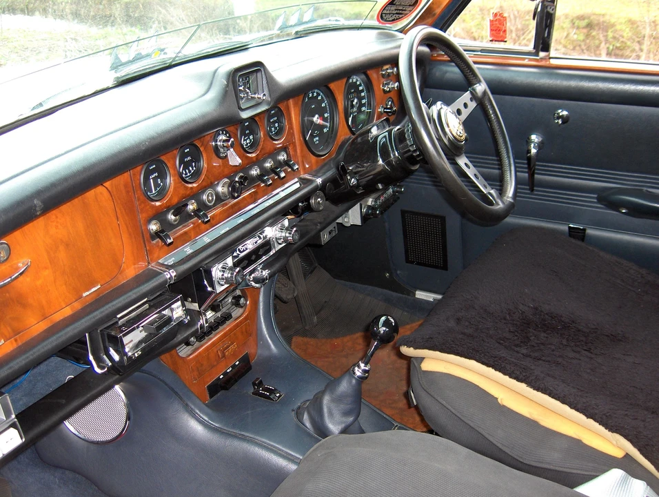 1968 Daimler - Image 3 of 3