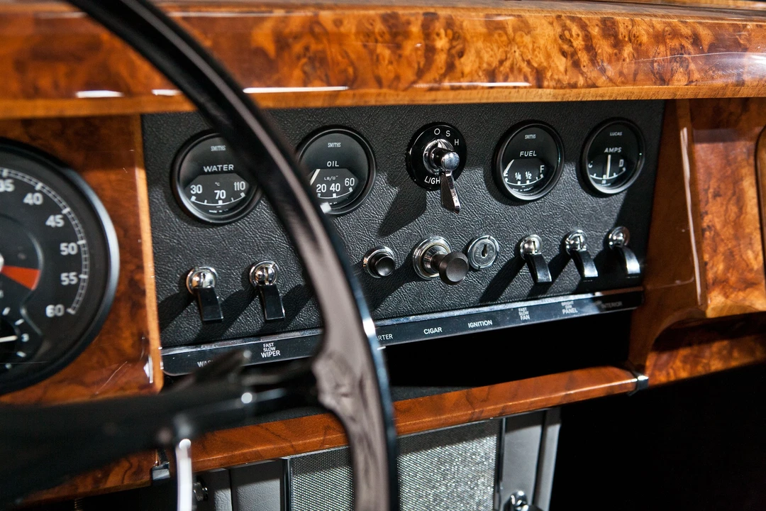 1967 Jaguar Mark II - Image 8 of 12