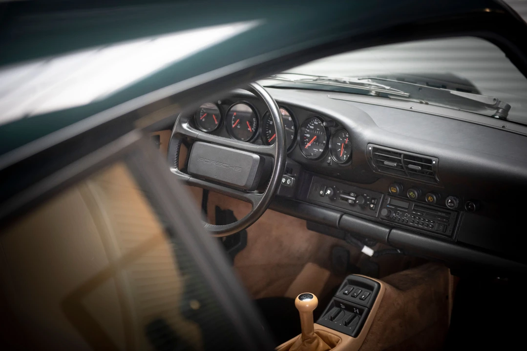 1990 Porsche 964 Carrera 4 - Image 3 of 31