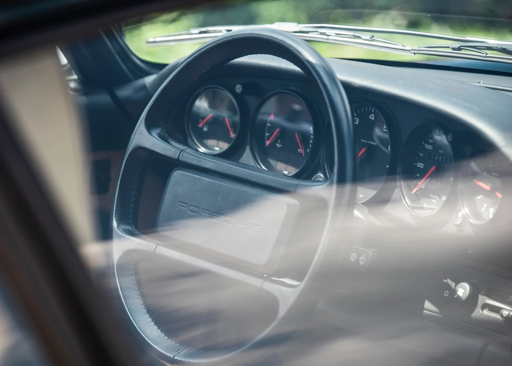 1990 Porsche 964 Carrera 4 - Image 16 of 31