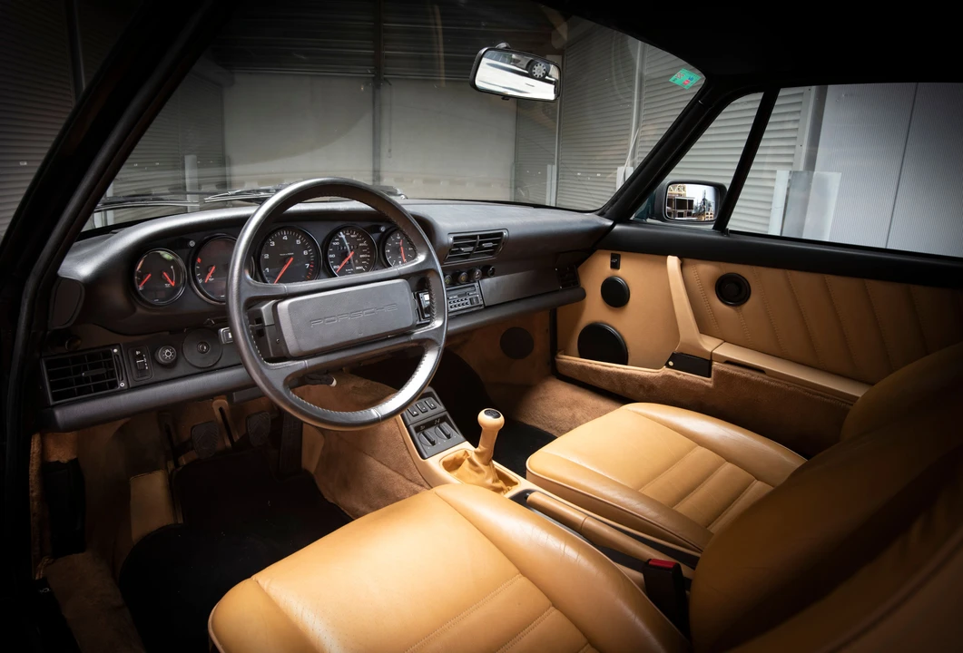 1990 Porsche 964 Carrera 4 - Image 2 of 31