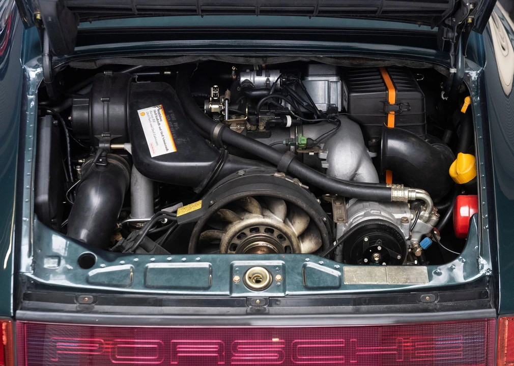 1990 Porsche 964 Carrera 4 - Image 18 of 31