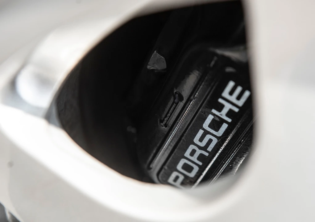 1990 Porsche 964 Carrera 4 - Image 21 of 31