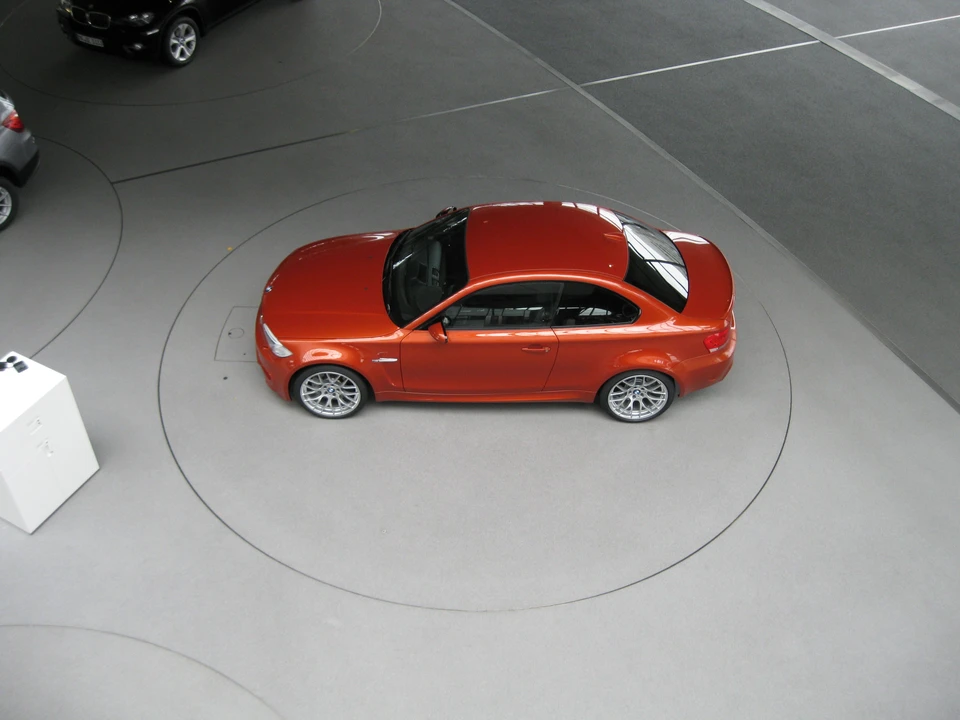 2011 BMW 1M - Image 9 of 20